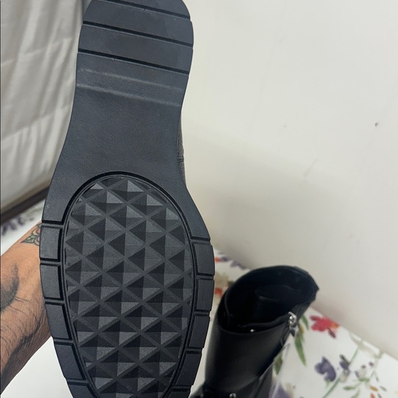 AEROSOLES Black Combat Boots - Picture 8 of 11